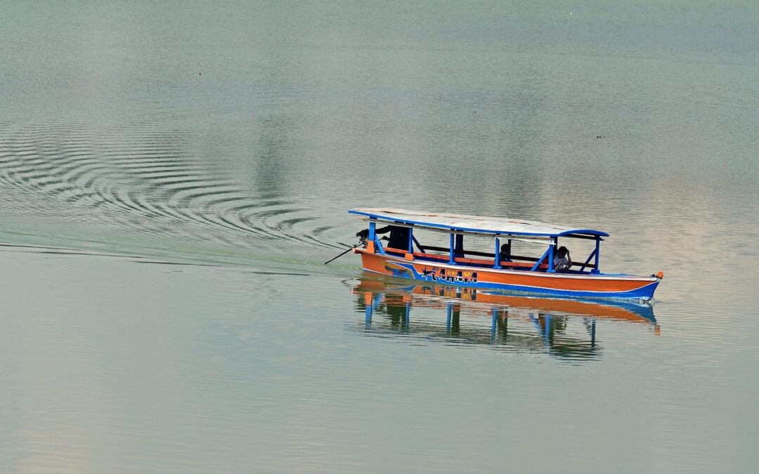 9 Seater Boat Rentals Lake Powell » Hit The Waves…