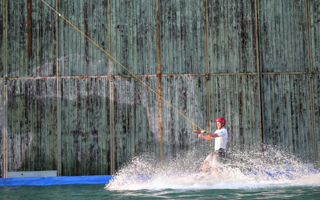 Wakeboard Boats For Hire ~ Hit The Waves On Lake…
