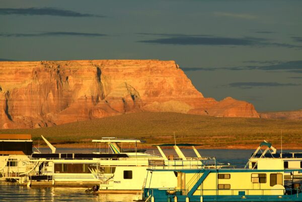 Exclusive Lake Powell Houseboat Excursions