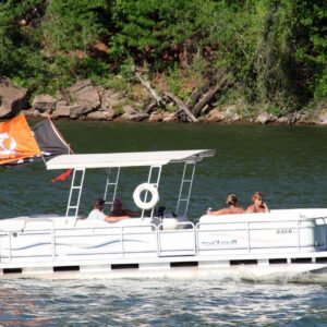 Pontoon Boat Rentals | 8 persons to 16+ persons