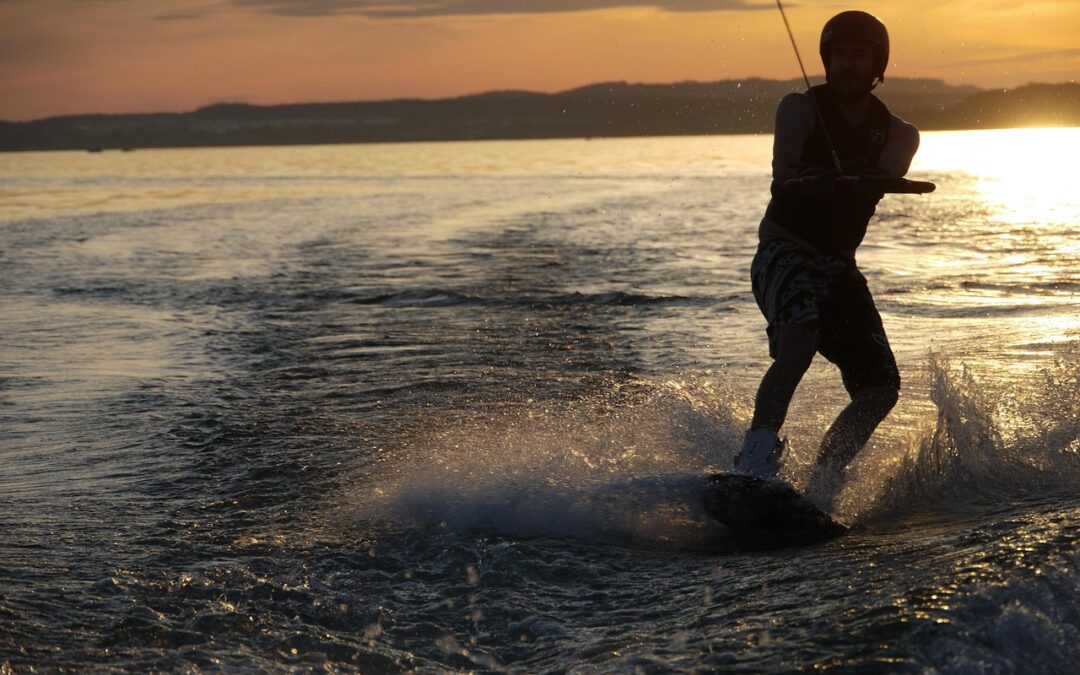 Wakeboarding – Get Ready To Ride The Waves: Wakeboarding, Power…