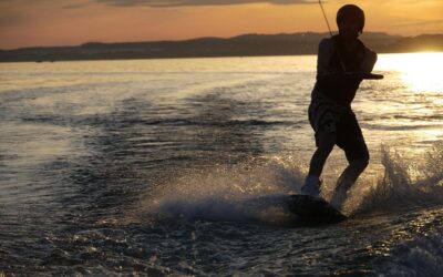 Wakeboarding – Get Ready To Ride The Waves: Wakeboarding, Power…